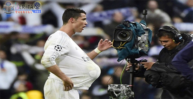 Dikabarkan Mengalami Cedera, Ronaldo Tertawa