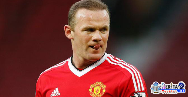 Rooney Masih Menikmati Perannya Sebagai Gelandang di Manchester United