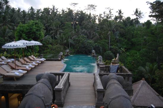 the-kayon-resort-ubud-bali-indonesia